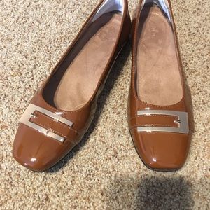 Clark’s Artisan dress flats size 7.5
